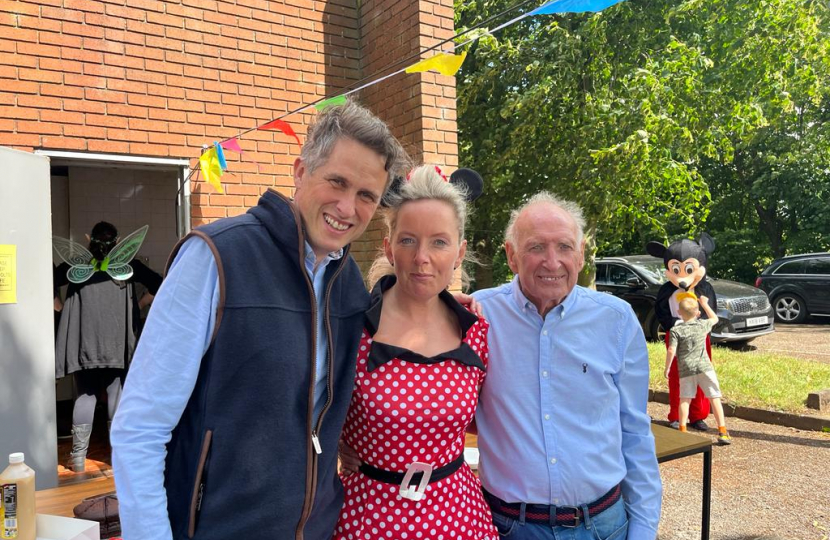 Sir Gavin Williamson attended the Calf Heath Carnival at the Village Hall and enjoyed the festivities alongside his constituents.