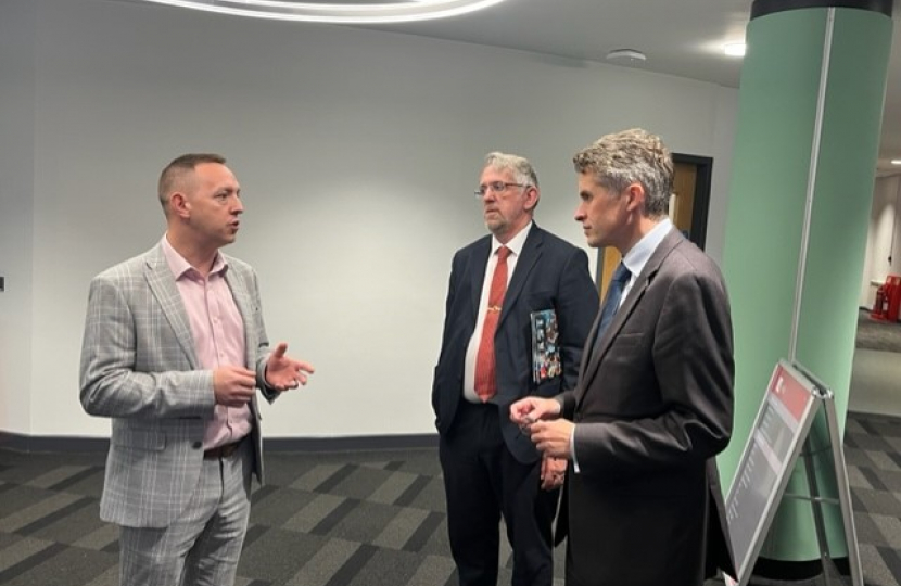 Sir Gavin Williamson visited Staffordshire University to learn about how they are helping students as well as local businesses. 
