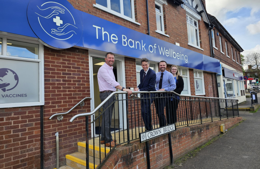 Sir Gavin Williamson visiting the Bank of Wellbeing