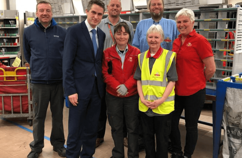 Gavin Williamson visits Wombourne delivery centre