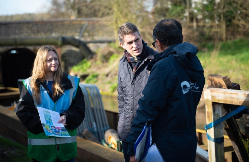 Gavin discussing plans with Canal and River Trust