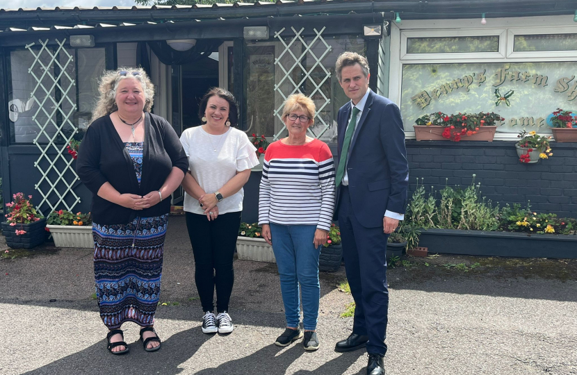 Sir Gavin Williamson MP with the business owners who operate our of Hollies Poultry Farm