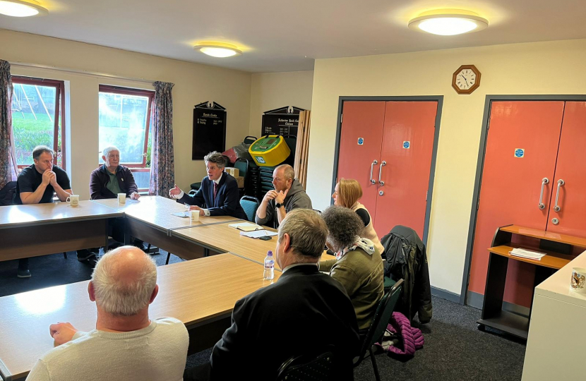 Sir Gavin Williamson meets with residents of Featherstone to discuss the Battery Storage Facility
