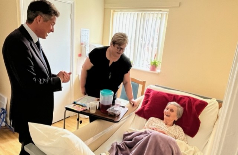 Sir Gavin Williamson paid a visit to the highly-rated Lisbeth Nursing Home.