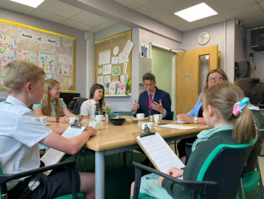Sir Gavin Williamson visited Glenthorne Primary School in Cheslyn Hay and discussed how young people can make changes in their local community.