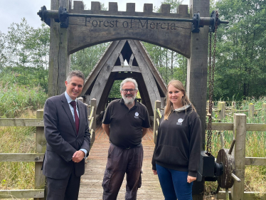 Sir Gavin Williamson MP at the Forest of Mercia with the site's directors